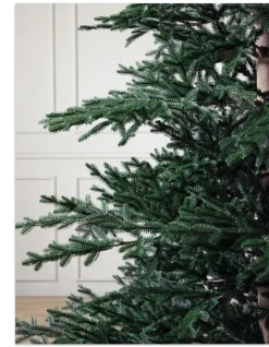Balsam Hill Aspen Silver Fir® ReNEW™ Outlet